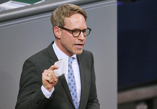 Bild vergr&ouml;&szlig;ern: Politiker fordern schärfere Exportkontrollen gegen Russland