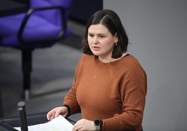 Bild vergr&ouml;&szlig;ern: Grüne fordern mehr Druck auf Regime im Iran