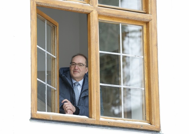 Bild vergr&ouml;&szlig;ern: Innenminister Dobrindt besucht Israel - Gespräche über Sicherheitsfragen