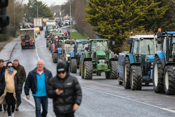 Bild vergr&ouml;&szlig;ern: Landwirte in Frankreich und Irland protestieren gegen Mercosur-Handelsabkommen