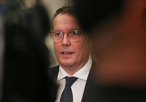 Schweitzer verlangt Steuersenkungen 