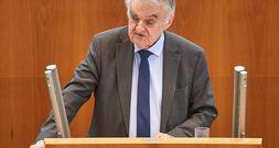 Reul hält Helfer bei Sparkassen-Coup für wahrscheinlich