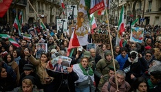 Gewalt gegen Demonstranten: Grüne fordern Einfrieren iranischer Vermögenswerte