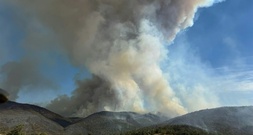 Behörden in Australien warnen nach schweren Buschbränden vor weiteren Feuern