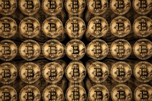 Bild vergr&ouml;&szlig;ern: Betrüger bringen Mann aus Nordrhein-Westfalen um mehr als hunderttausend Euro