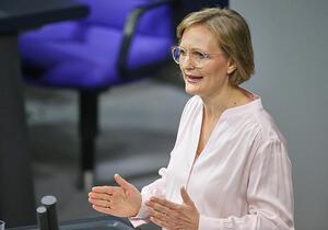 Brantner fordert mehr Druck auf iranisches Regime