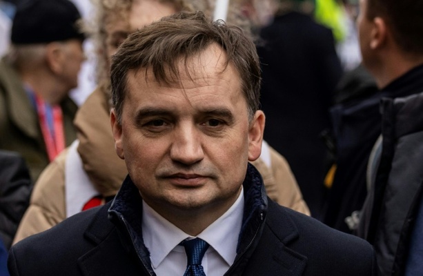 Bild vergr&ouml;&szlig;ern: Angeklagter polnischer Ex-Justizminister Ziobro erhält Asyl in Ungarn