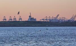 Trump verhängt Sondersteuer für Geschäftspartner des Iran