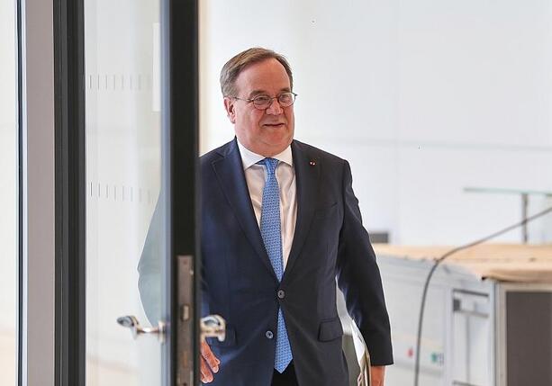 Bild vergr&ouml;&szlig;ern: Laschet sieht Trump als potenziellen Regime-Stürzer im Iran