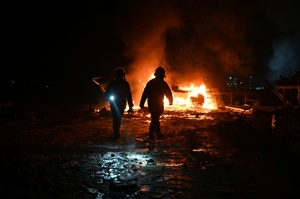 Todesopfer und Stromausfall durch erneute russische Angriffe in der Urkaine