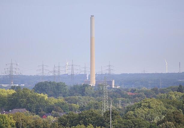 Bild vergr&ouml;&szlig;ern: Umfrage: Jeder Zweite offen für klimaneutralen Industrieumbau