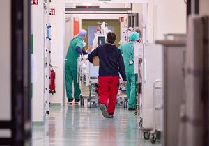 Anwerbung indischer Pflegekräfte soll vereinfacht werden