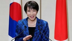 Berichte: Japans Regierungschefin peilt vorgezogene Neuwahl für Februar an