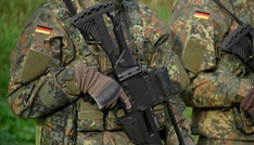 Ausschusschef: Extremistische Vorfälle erschweren Rekrutierung neuer Soldaten