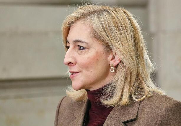 Bild vergr&ouml;&szlig;ern: Warken startet Forschungsinitiative zur Frauengesundheit