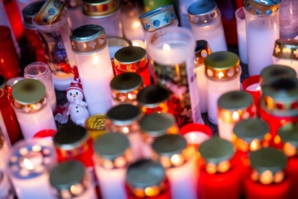 Bild vergr&ouml;&szlig;ern: Opfer der Brandkatastrophe in Crans-Montana erhalten 10.000 Schweizer Franken