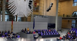 Harte Debatte im Bundestag zu Bürgergeldreform - Grüne und Linke üben Kritik