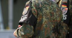 Bundeswehrsoldaten fliegen mit 