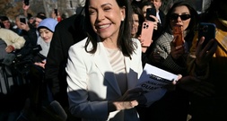 Friedensnobelpreis: Machado übergibt Medaille an Trump