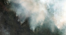 Rekord-Regenfälle und Buschbrände im Osten Australiens