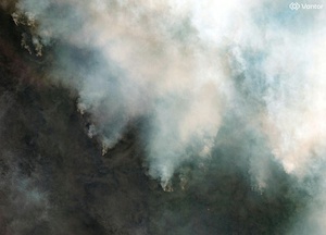 Rekord-Regenfälle und Buschbrände im Osten Australiens