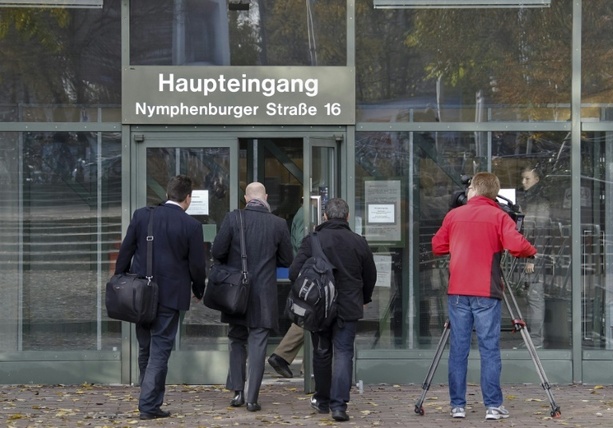 Bild vergr&ouml;&szlig;ern: Prozess um Anschlag auf Münchner Verdi-Demonstration: Angeklagter verweigert Aussage