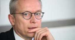 Ärger um KI-Chatbot Grok: Wildberger sieht möglichen Regelungsbedarf