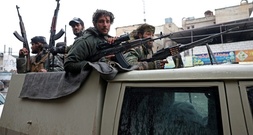 Beobachter: Kurdische Kämpfer ziehen sich von größtem Ölfeld Syriens zurück