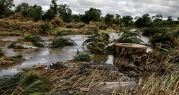 Überschwemmungen: Südafrika ruft nationalen Notstand aus