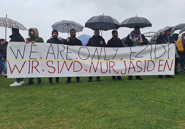 Bild vergr&ouml;&szlig;ern: Zentralrat der Jesiden kritisiert fehlende Umsetzung von Beschlüssen