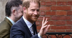 Prinz Harry zu Prozess gegen Boulevardzeitungsverlag in London