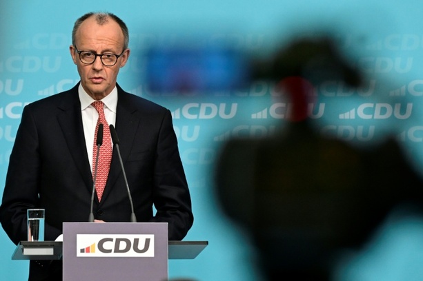 Bild vergr&ouml;&szlig;ern: Merz zu Trumps Grönland-Drohung: Zölle würden insbesondere US-Konsumenten schaden