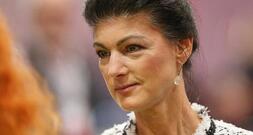 Wagenknecht fordert Rente ab 60 für Pflegekräfte und körperlich schwer Arbeitende