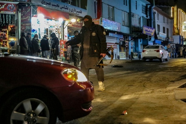 Bild vergr&ouml;&szlig;ern: Mindestens sieben Tote bei Explosion in Kabul - IS bekennt sich zu Anschlag