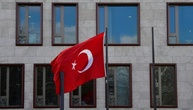 Farbattacke auf türkische Botschaft in Berlin