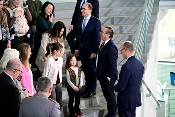 Bild vergr&ouml;&szlig;ern: Merz: Deutsche Auslandseinsätze werden herausfordernder für uns alle