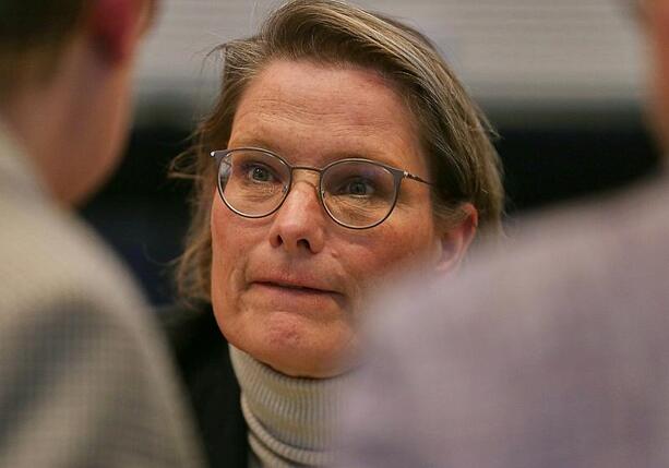 Bild vergr&ouml;&szlig;ern: Hubig für Strafrechtsverschärfung bei Partnerschaftsgewalt