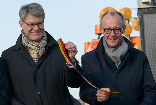 Bild vergr&ouml;&szlig;ern: Verkehrsminister Schnieder weist Gerüchte über Kabinettsumbildung zurück