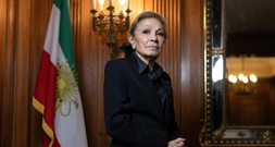 Schah-Witwe zu Protesten im Iran: 