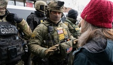 Tödlicher ICE-Einsatz in Minnesota: Drei Festnahmen nach Protestaktion in Kirche