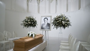 Italienischer Modeschöpfer Valentino wird in Rom beigesetzt