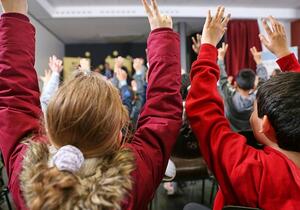 Bayerns Kultusministerin gegen Abschaffung der Lehrer-Verbeamtung