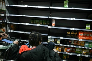 Hamsterkäufe und Flugstreichungen: Weite Teile der USA wappnen sich für Wintersturm