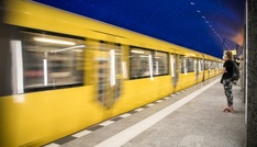 17-Jähriger nach Stromschlag in Gleisbett von Berliner U-Bahn gestorben