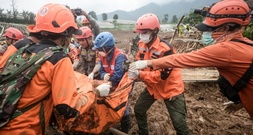 Zahl der Todesopfer nach Erdrutsch in Indonesien auf mindestens 17 gestiegen