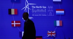 Merz kritisiert Gewalt der US-Polizei gegen Demonstranten