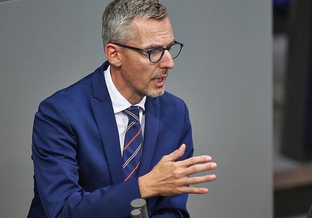 Bild vergr&ouml;&szlig;ern: Bundesregierung ruft USA zu Untersuchung von ICE-Schüssen auf