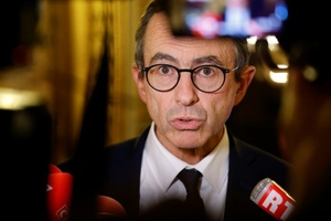 Zahl der Zwangs-Abschiebungen aus Frankreich stieg 2025 deutlich an