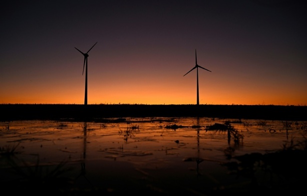 Bild vergr&ouml;&szlig;ern: KfW-Studie: Strom aus Wind und Sonne ergänzen sich sehr gut