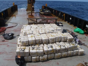 Europol: Drogenhändler nutzen U-Boote und Verstecke in Tiefkühlware